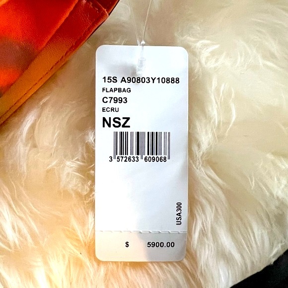 CHANEL flap boy bag in Ecru multi colored lambskin. Price is NON-NEGOTIABLE!! - Picture 17 of 17